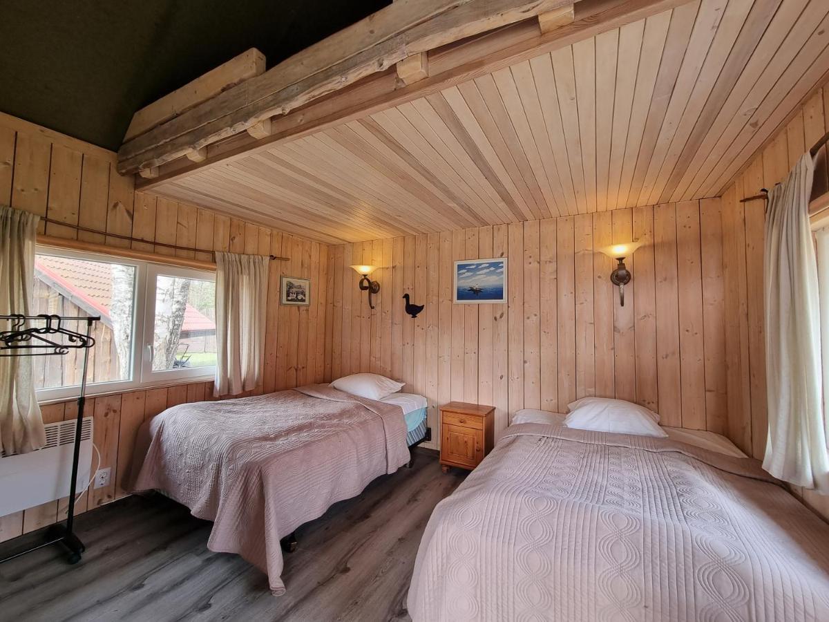Viesu Nams Vecmuiza Hotell Tūja Eksteriør bilde