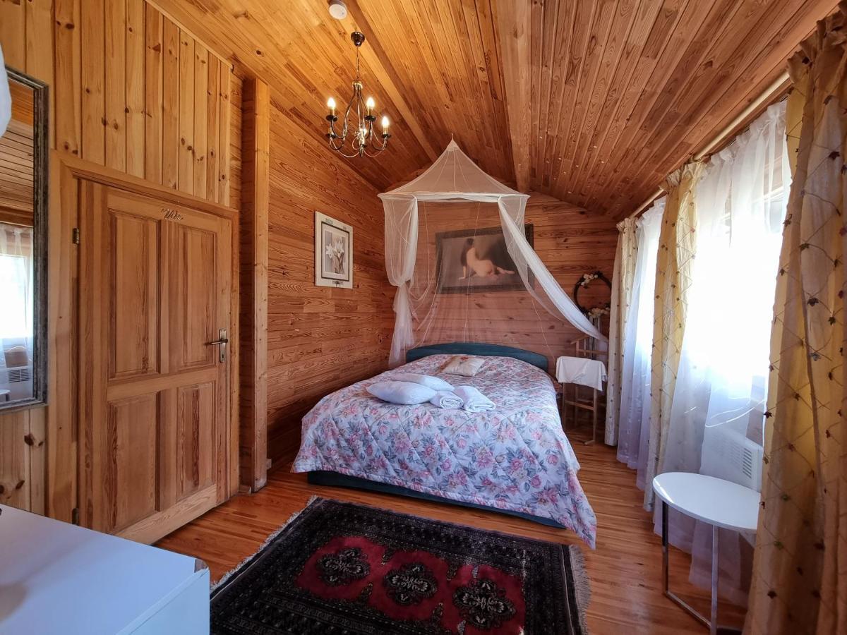 Viesu Nams Vecmuiza Hotell Tūja Eksteriør bilde