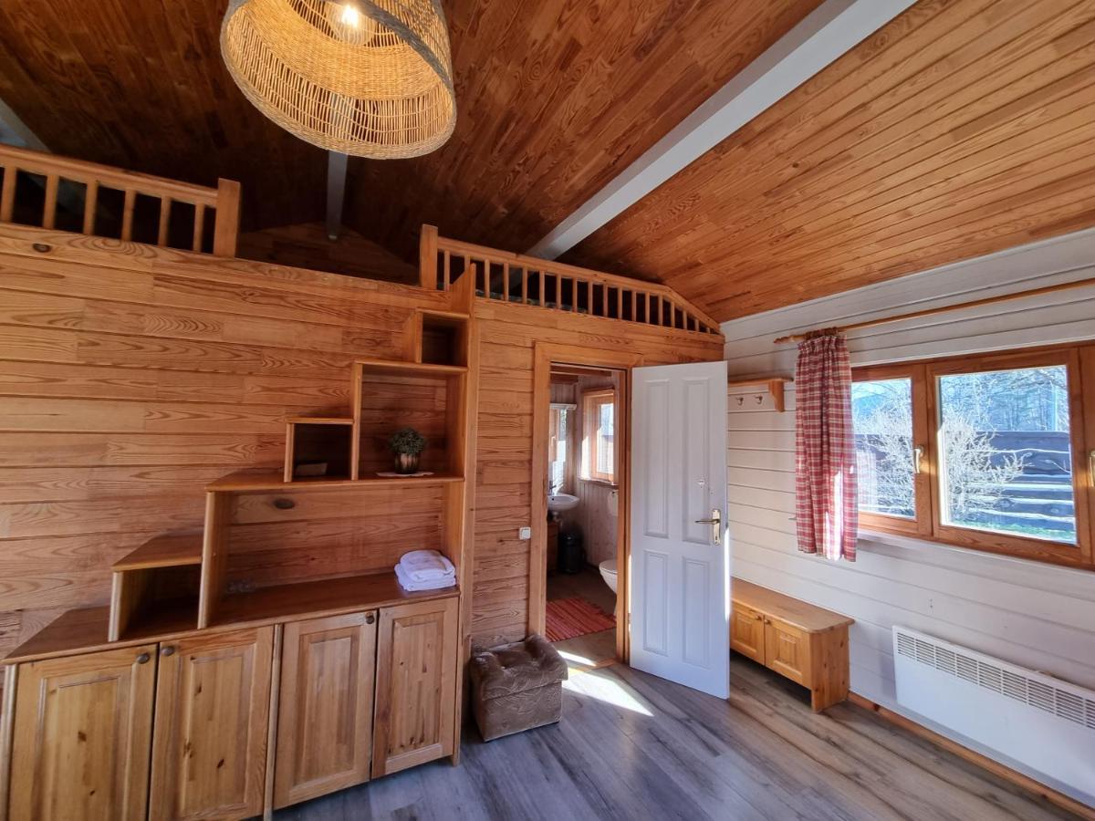 Viesu Nams Vecmuiza Hotell Tūja Eksteriør bilde