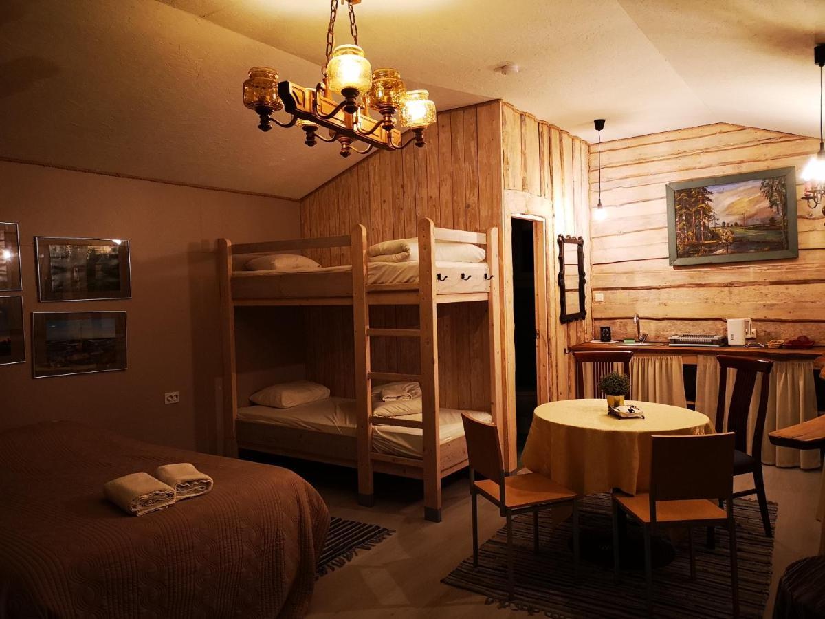 Viesu Nams Vecmuiza Hotell Tūja Eksteriør bilde